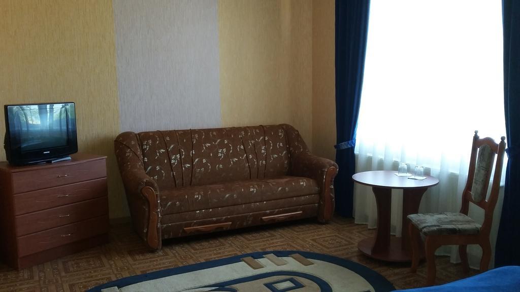 Kremin Otel Kremenetsʼ Oda fotoğraf