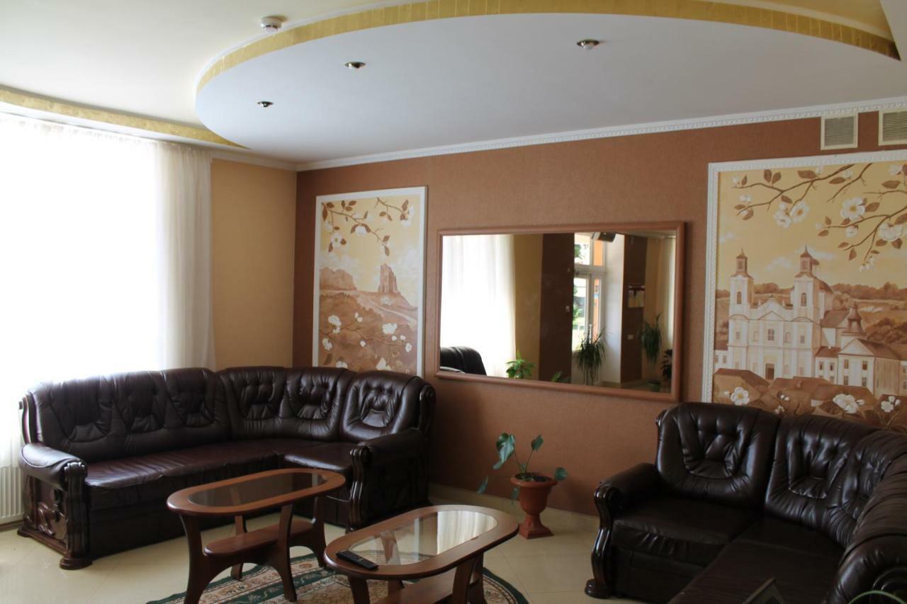 Kremin Otel Kremenetsʼ Dış mekan fotoğraf