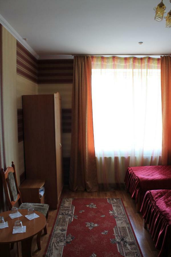 Kremin Otel Kremenetsʼ Dış mekan fotoğraf