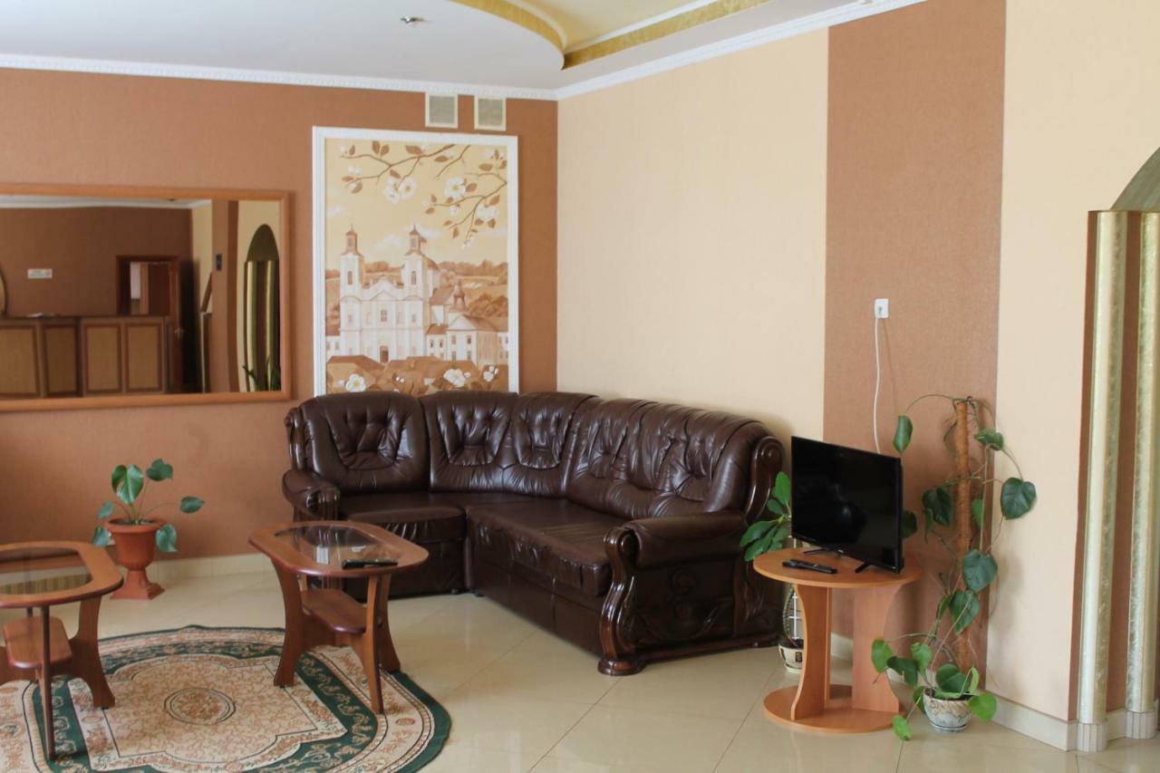Kremin Otel Kremenetsʼ Dış mekan fotoğraf