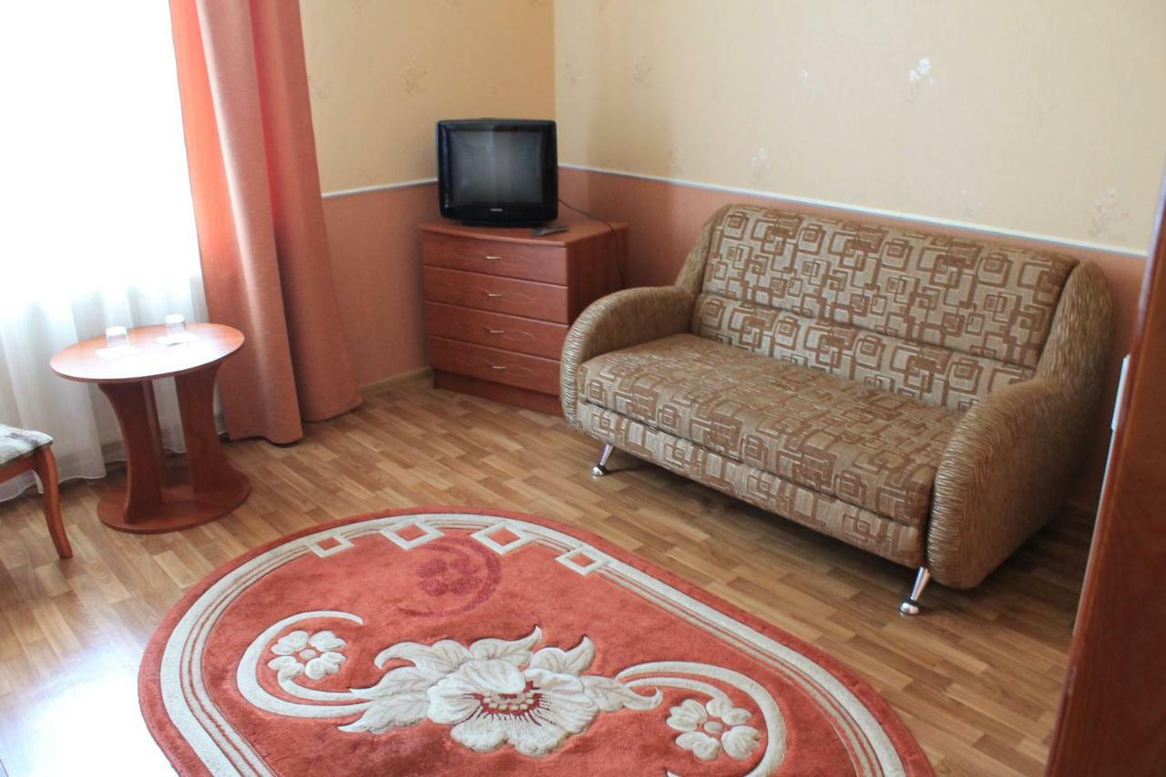 Kremin Otel Kremenetsʼ Dış mekan fotoğraf