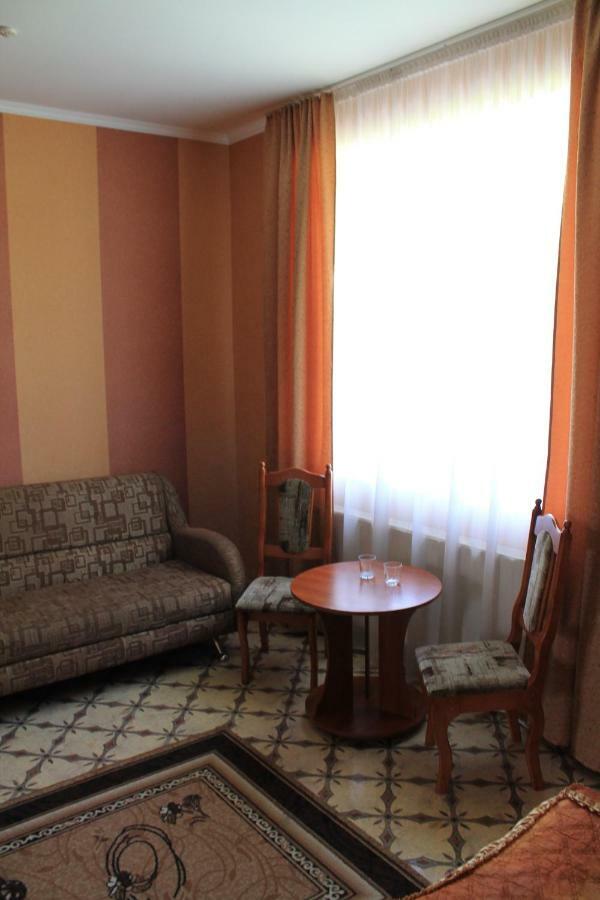 Kremin Otel Kremenetsʼ Dış mekan fotoğraf