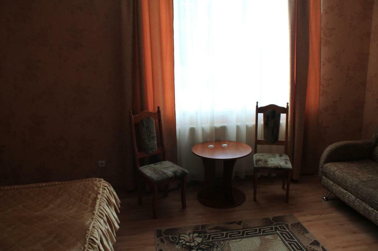 Kremin Otel Kremenetsʼ Dış mekan fotoğraf