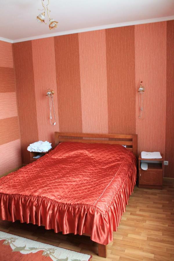 Kremin Otel Kremenetsʼ Dış mekan fotoğraf