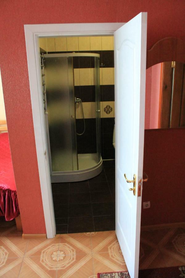 Kremin Otel Kremenetsʼ Dış mekan fotoğraf