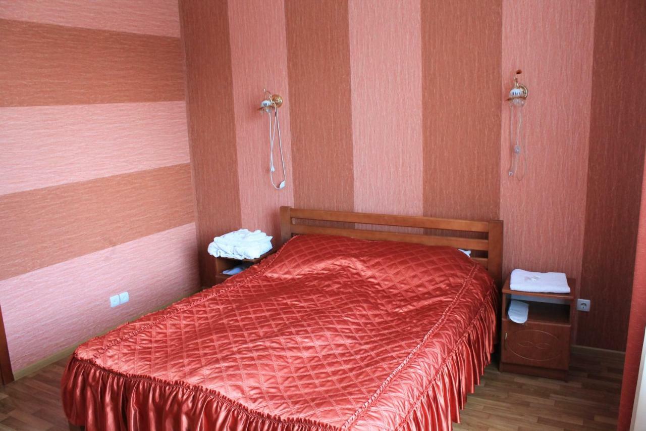 Kremin Otel Kremenetsʼ Dış mekan fotoğraf