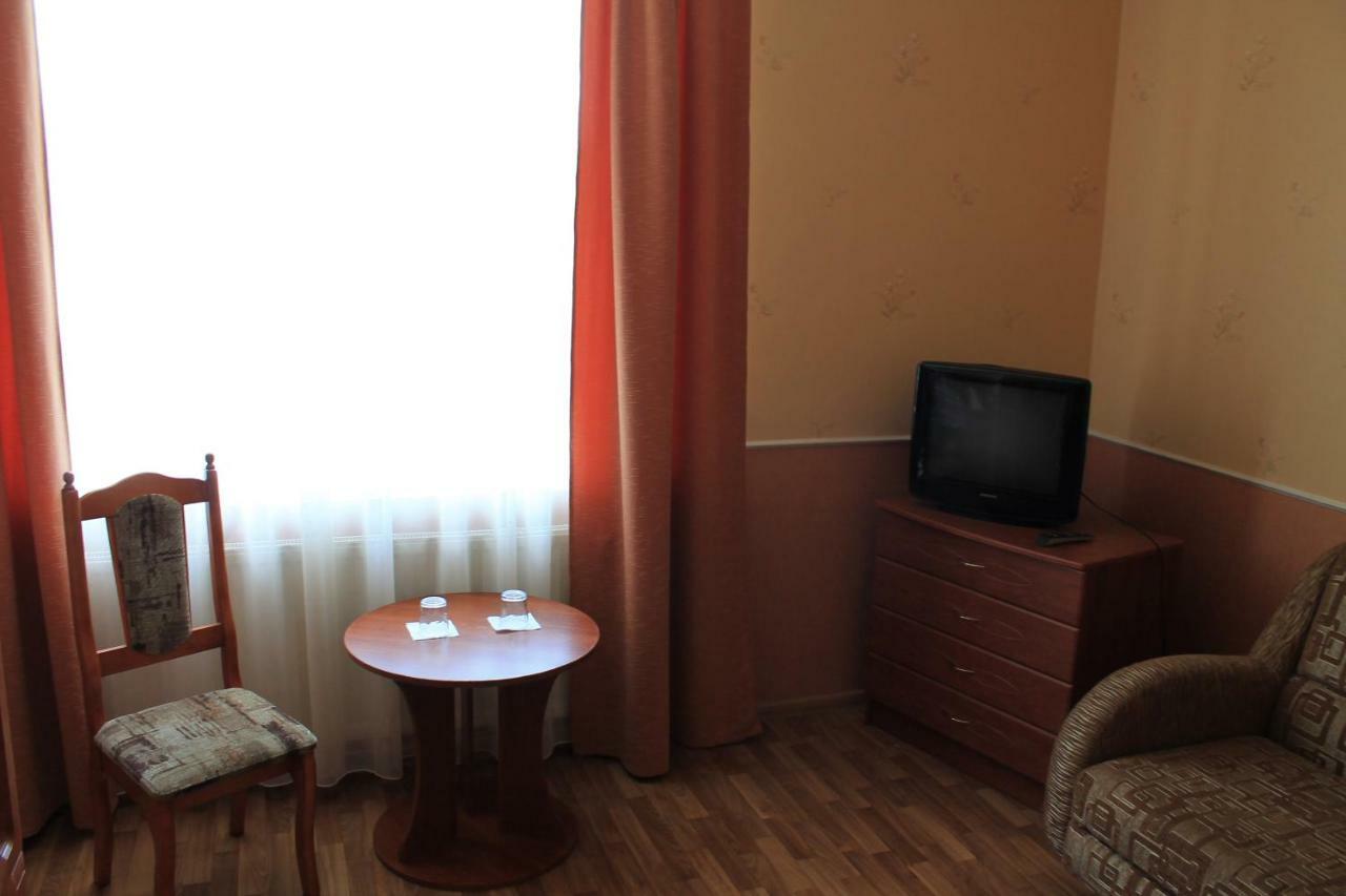 Kremin Otel Kremenetsʼ Dış mekan fotoğraf